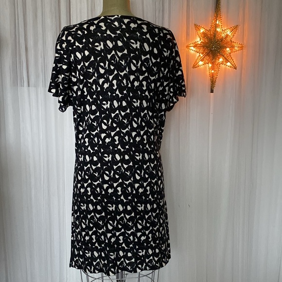 Garnet Hill silk/cotton lightweight knee length dress! Abstract print! Size Med - Picture 4 of 15